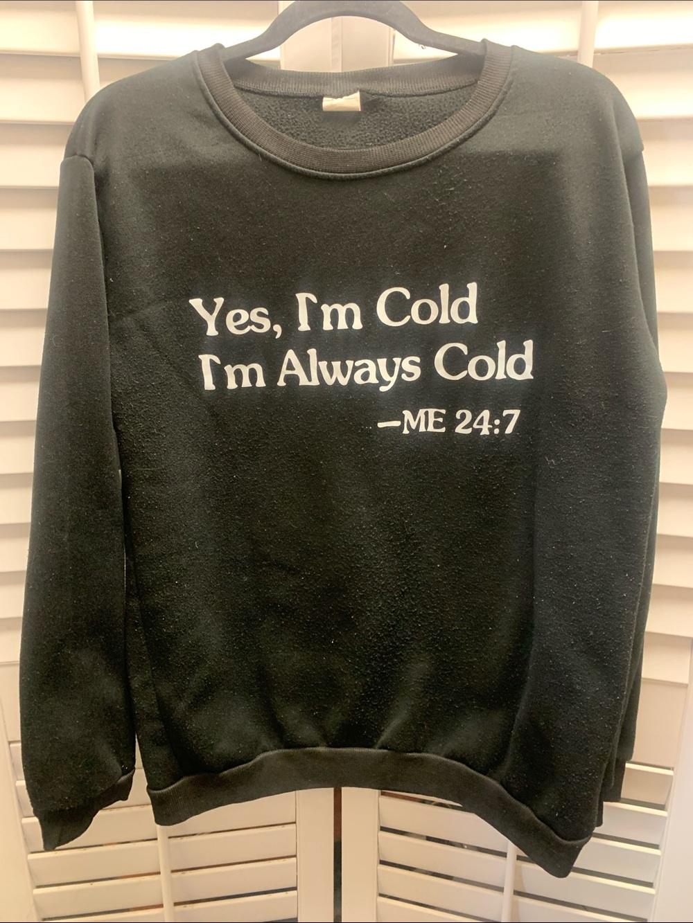 Women’s Black Graphic Crewneck Sweatshirt- 'Yes, I'm Cold'